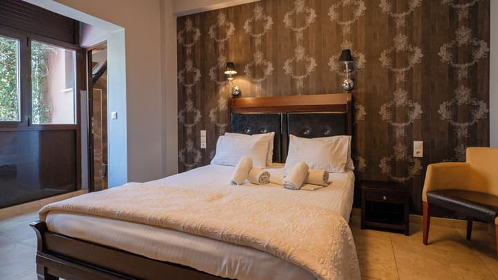 Toti Boutique Rooms