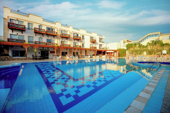 Falcon Naama Star Hotel