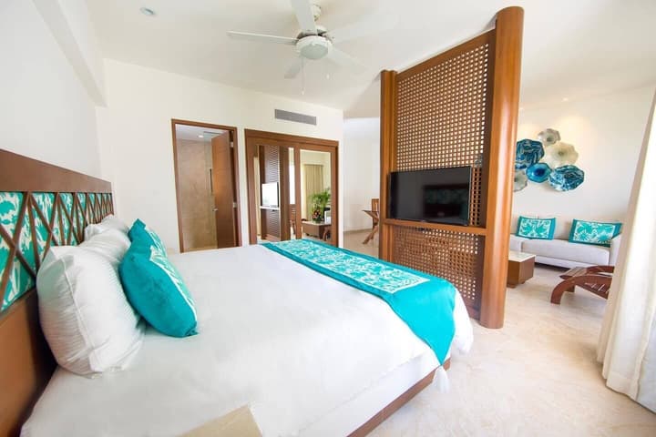 Ambiance Suites Cancun