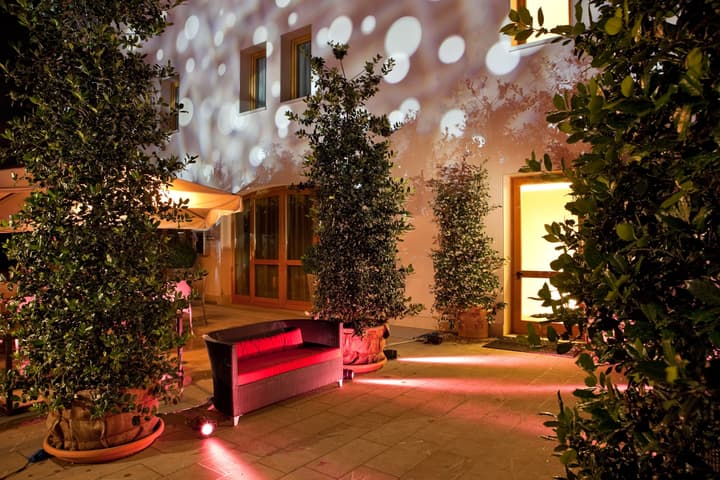 Al Tezzon Hotel