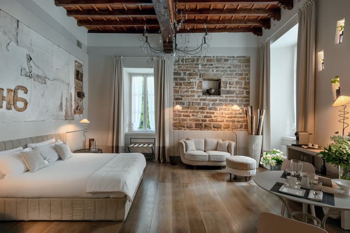 GombitHotel