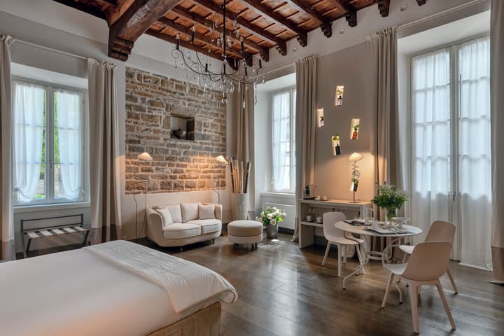 GombitHotel
