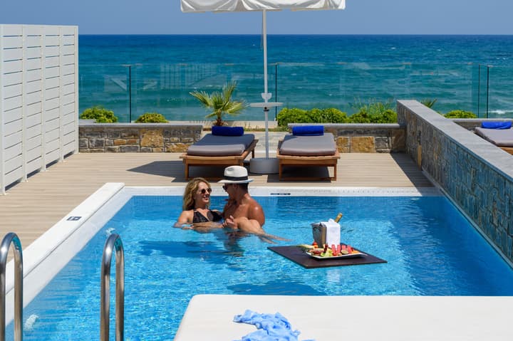 Alexander Beach Hotel & Village Resort