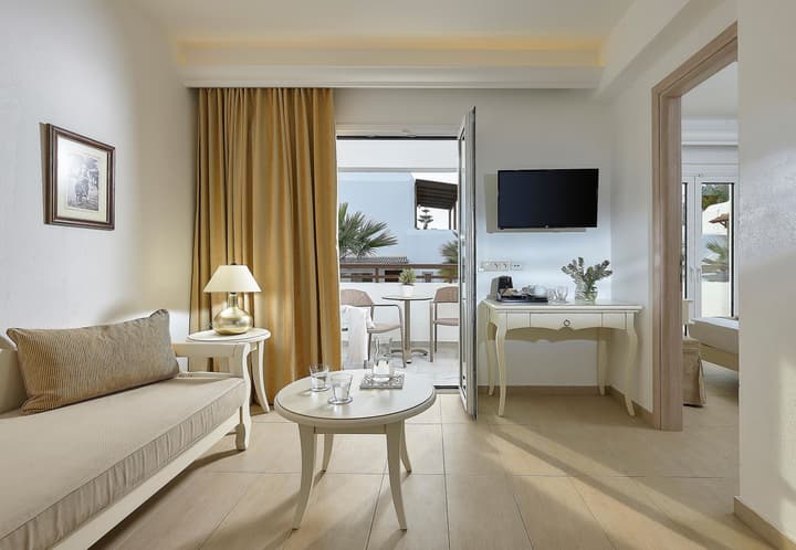 Alexander Beach Hotel & Village Resort