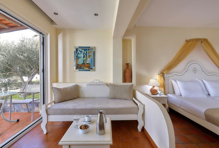 Alexander Beach Hotel & Village Resort