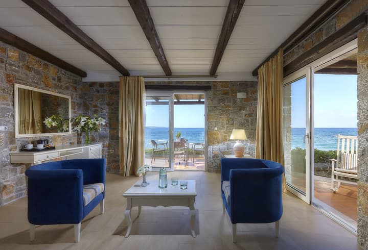 Alexander Beach Hotel & Village Resort