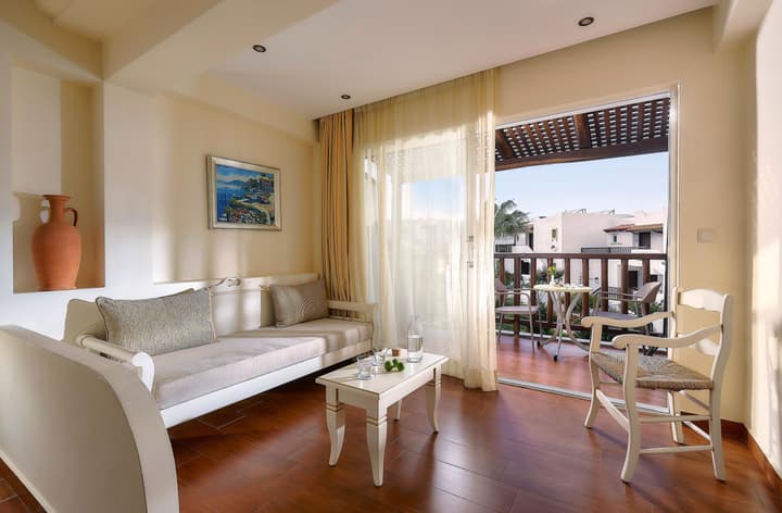 Alexander Beach Hotel & Village Resort