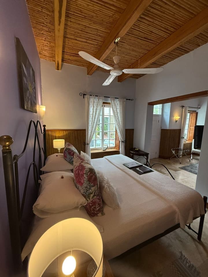Rothman Manor Guest House