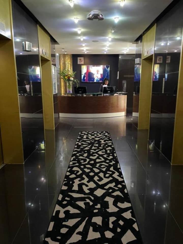 Reef Hotel
