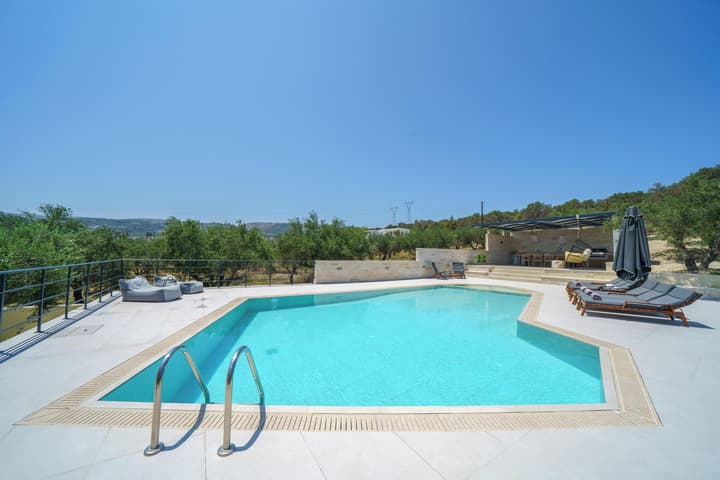 Villas Lefkothea