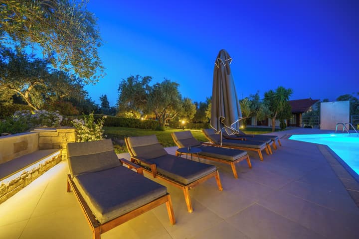 Villas Lefkothea