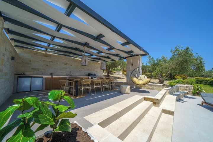 Villas Lefkothea