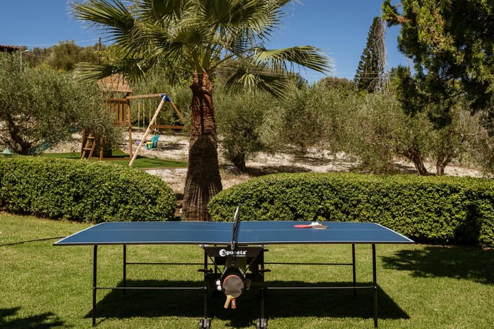 Villas Lefkothea
