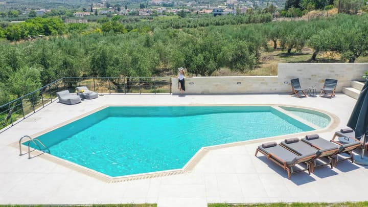 Villas Lefkothea
