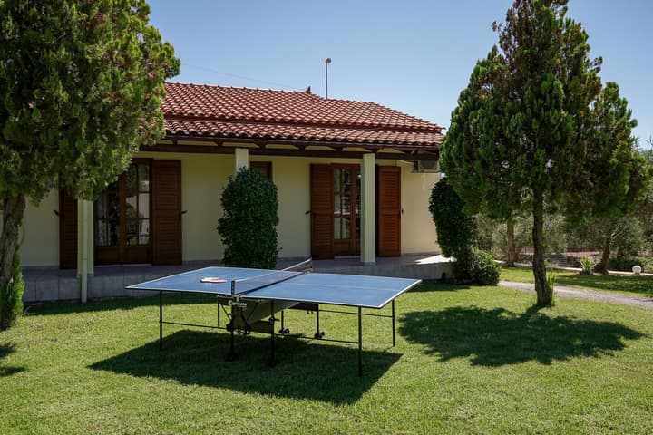 Villas Lefkothea