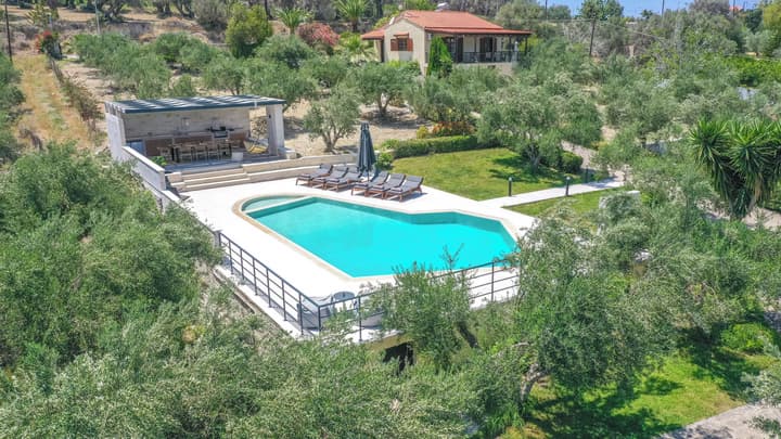 Villas Lefkothea