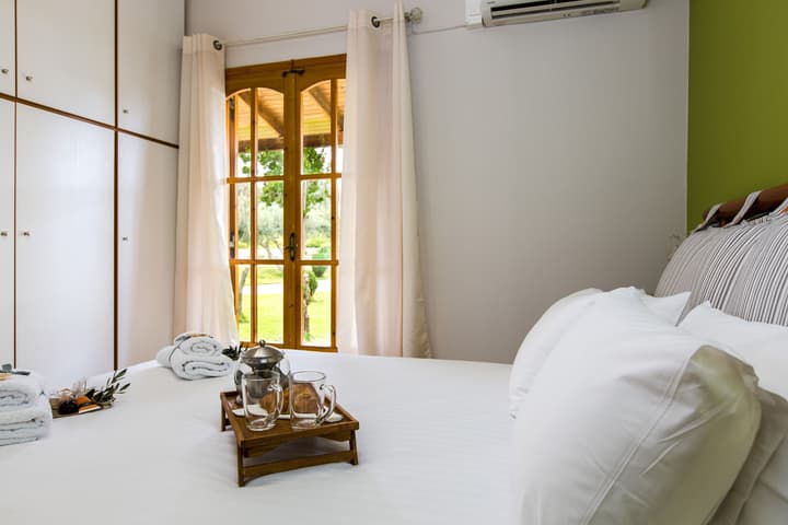 Villas Lefkothea