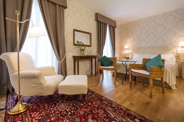 Hotel Regina Adelaide