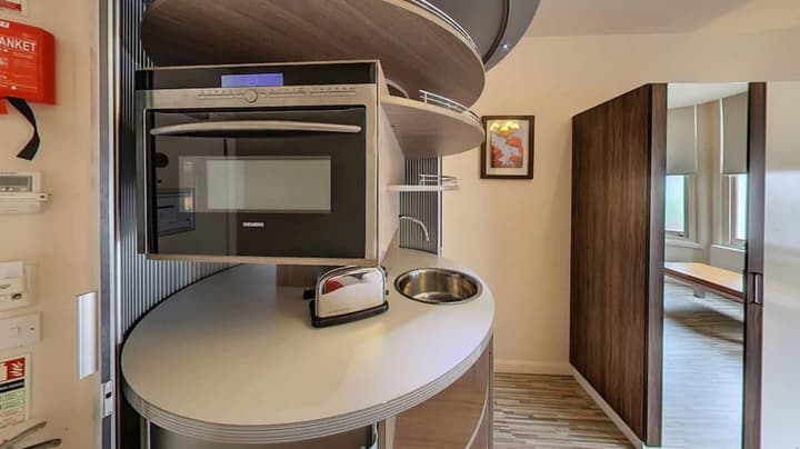 Simply Rooms & Suites