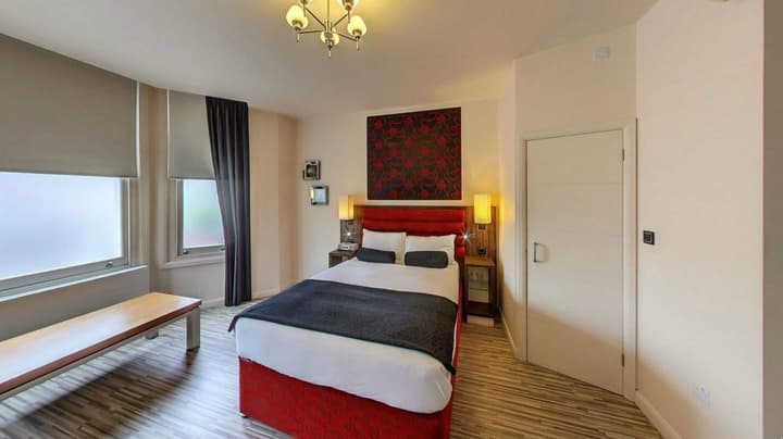 Simply Rooms & Suites