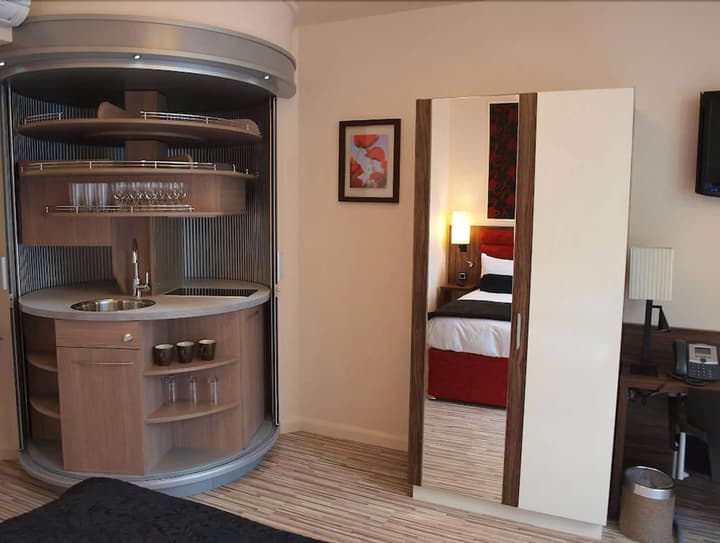Simply Rooms & Suites