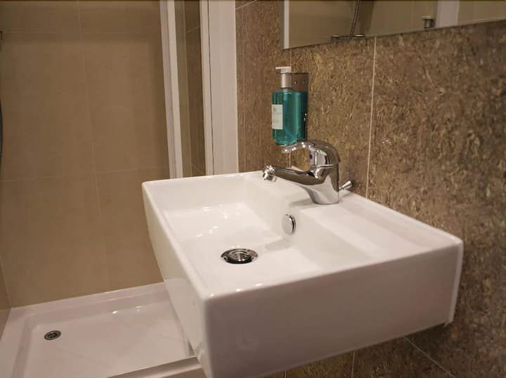 Simply Rooms & Suites
