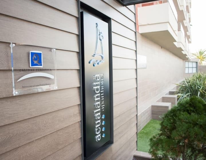 Aparthotel Acualandia