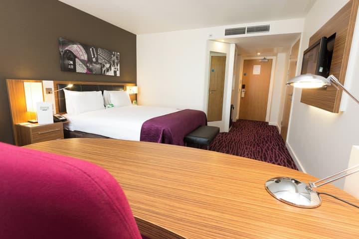 Holiday Inn Manchester-Media City UK by IHG