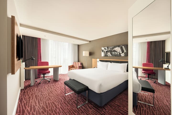Holiday Inn Manchester-Media City UK by IHG