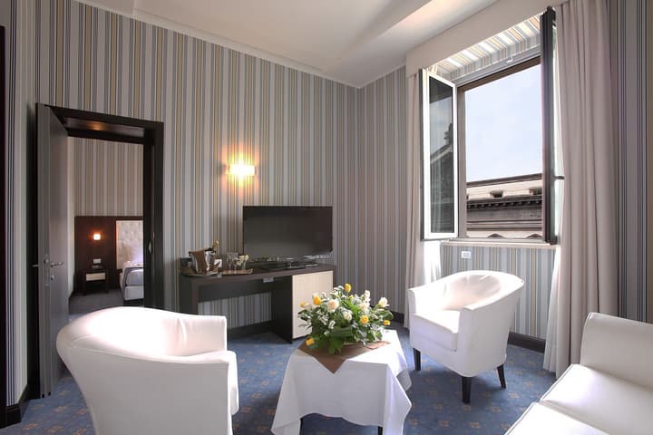 Hotel Naples