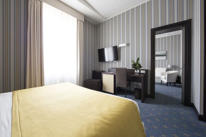 Hotel Naples
