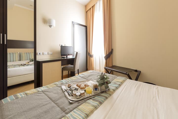 Hotel Naples