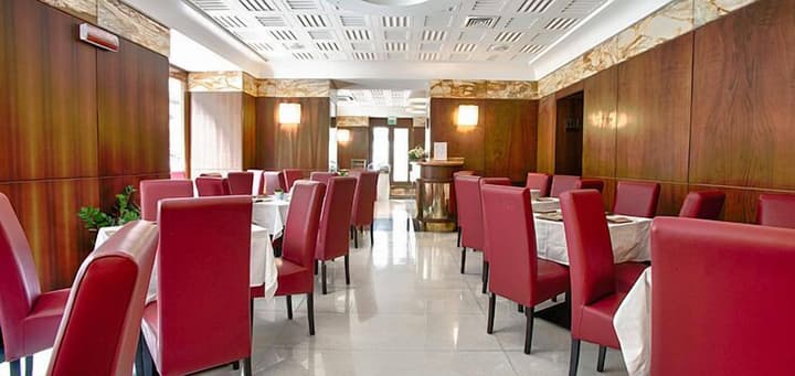 Hotel Naples
