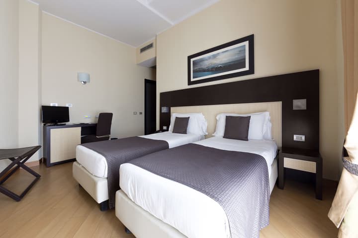 Hotel Naples