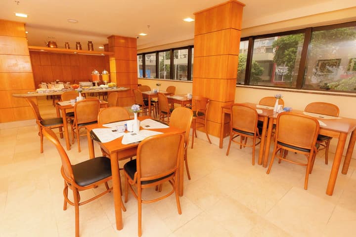 Rede Andrade Hotel Canadá