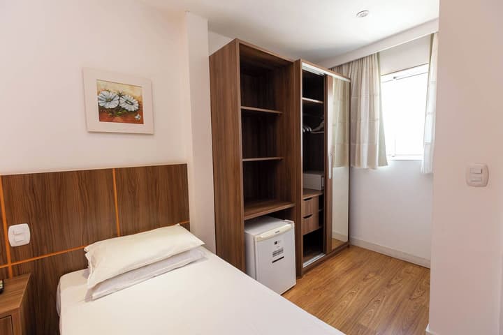 Rede Andrade Hotel Canadá