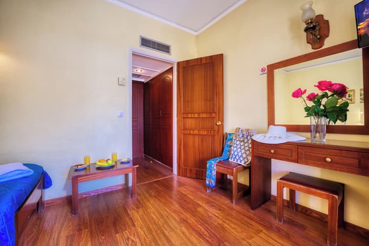 Sunset Hotel Corfu