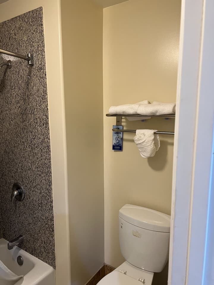 Travelodge by Wyndham Brea