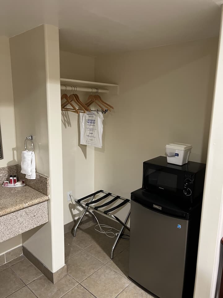 Travelodge by Wyndham Brea
