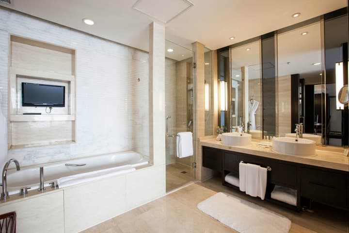 Holiday Inn Beijing Focus Square by IHG