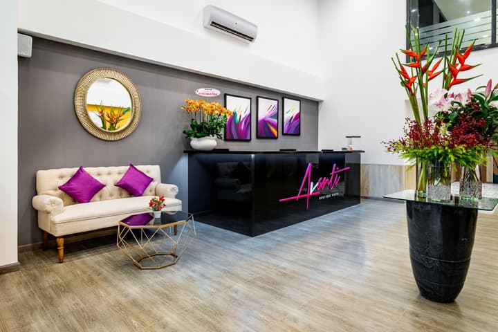 Avanti Boutique