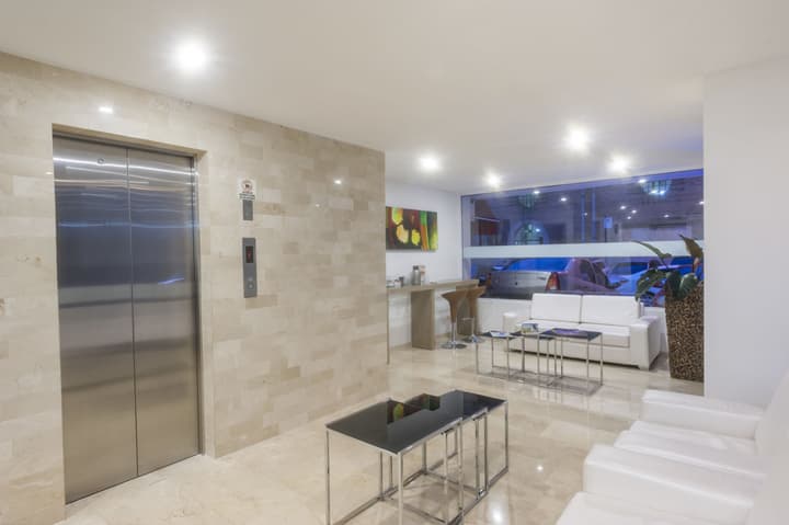 Basic Hotel Centenario by Hoteles MS