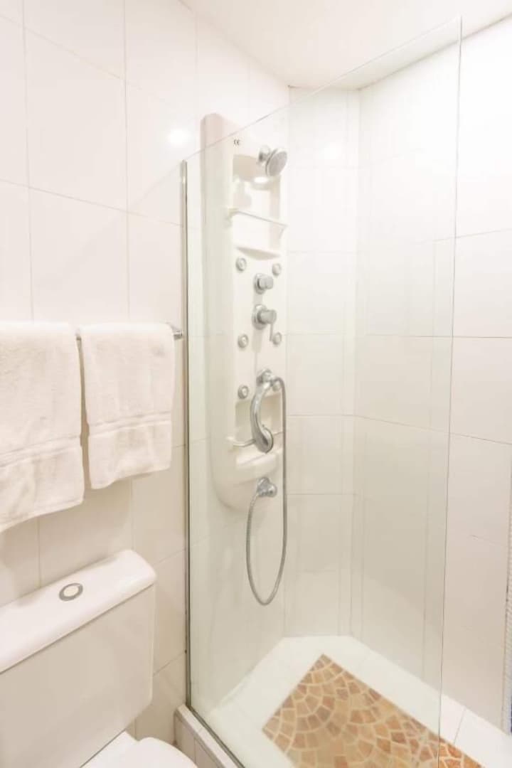Basic Hotel Centenario by Hoteles MS