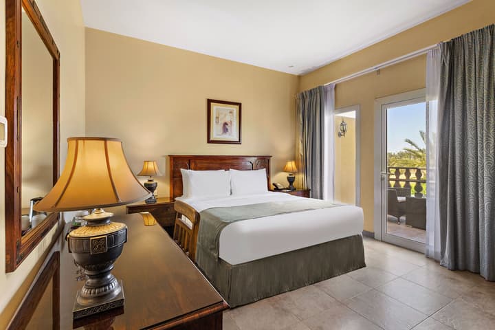 Al Hamra Village Hotel