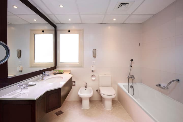 Al Hamra Village Hotel