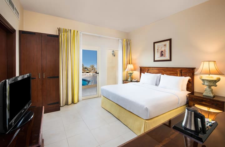 Al Hamra Village Hotel