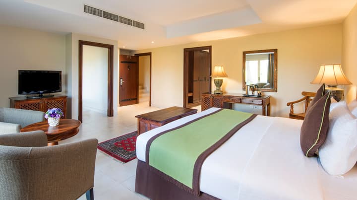 Al Hamra Village Hotel