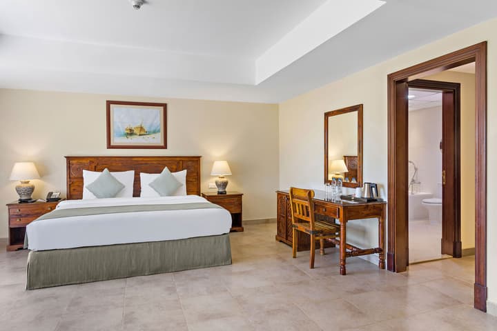 Al Hamra Village Hotel