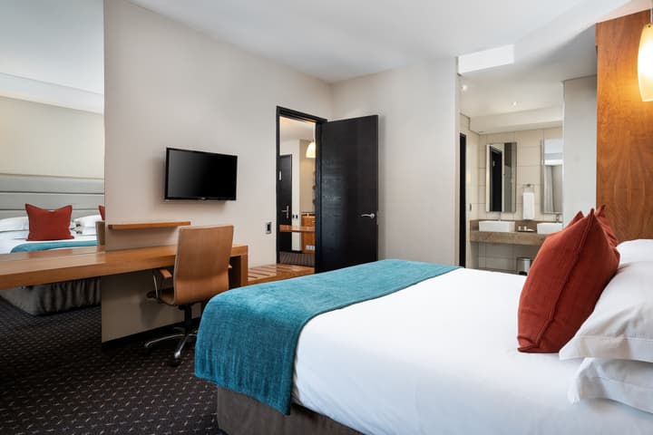 Premier Hotel OR Tambo