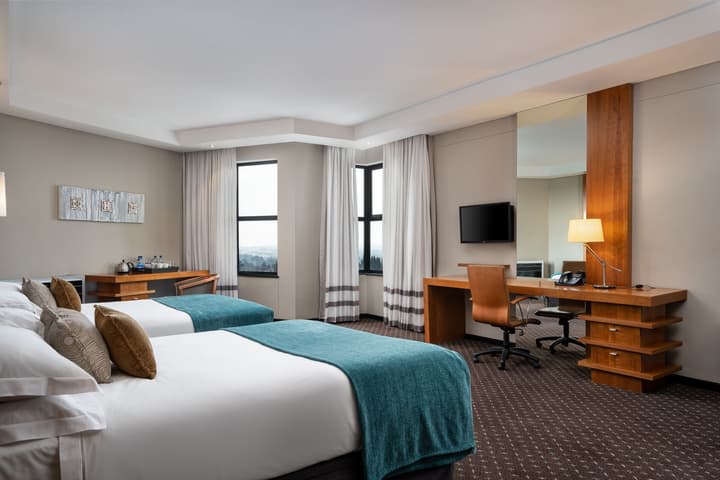 Premier Hotel OR Tambo